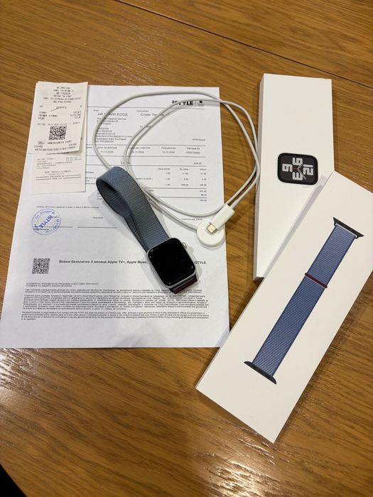 Apple Watch SE2 v2 GPS 44mm Silver Alu Case w Winter Blue Sport Loop