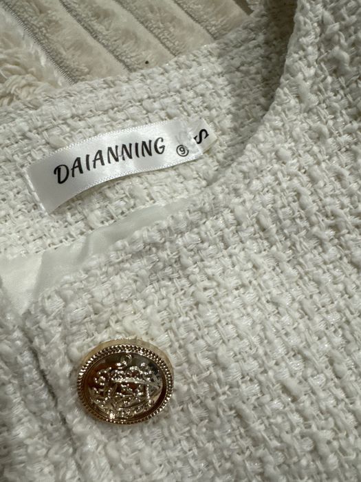 Укороченый пиджак размер xs/s