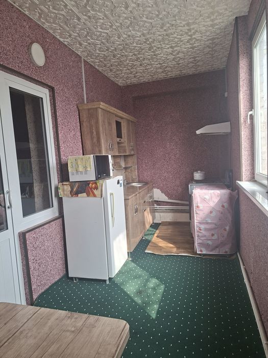 Фаргона Мухаё комендатурада 2 хона 3 хонали 3 этаж квартира сотилади.
