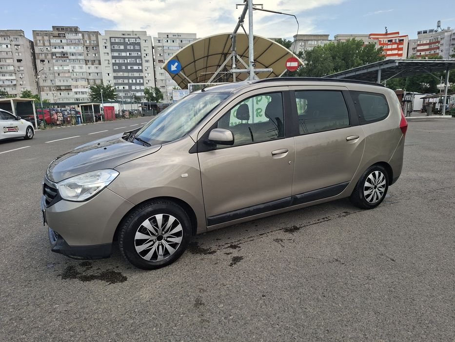 Dacia lodgy 1,5 dci 90 cp ,2015. 7 locuri ,4690euro