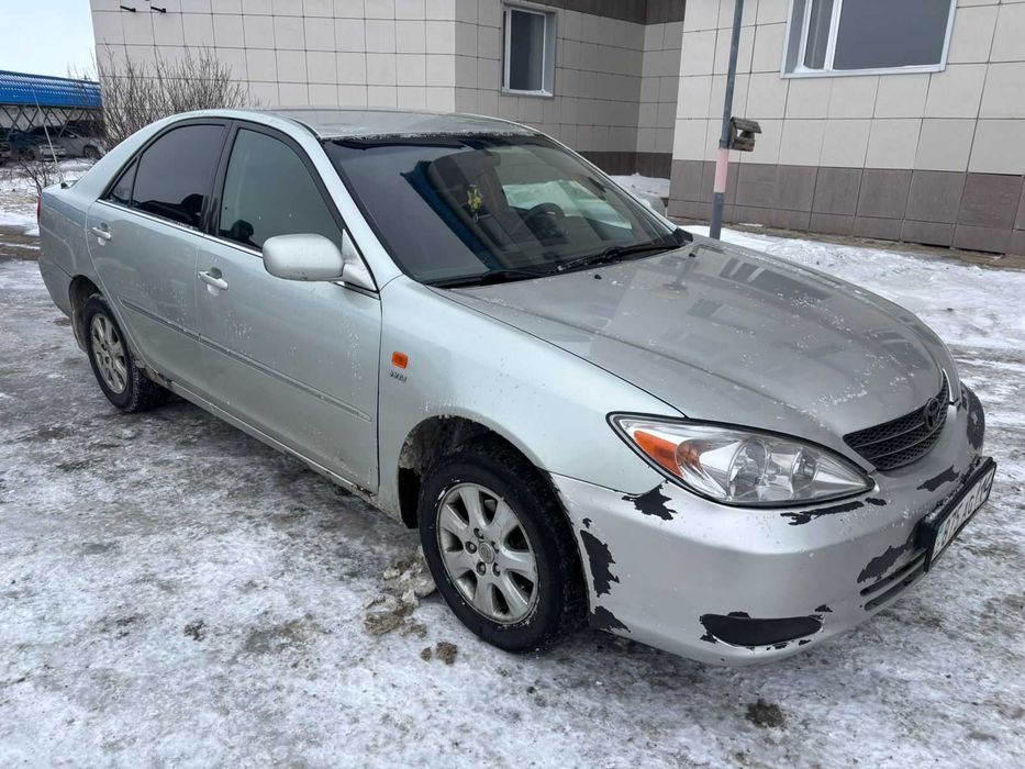 Автомобиль Toyota Camru.