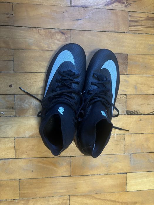Футболни обувки nike mercurial air zoom