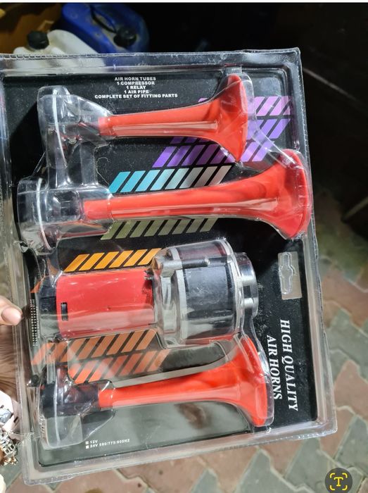 Claxon 12V cu 3 goarne si compresor