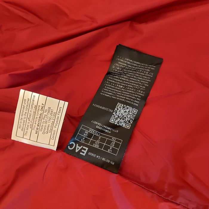 Geaca Guess originala marime S, ca nouă!