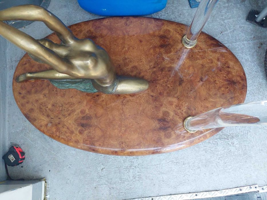 Дизайнерска маса