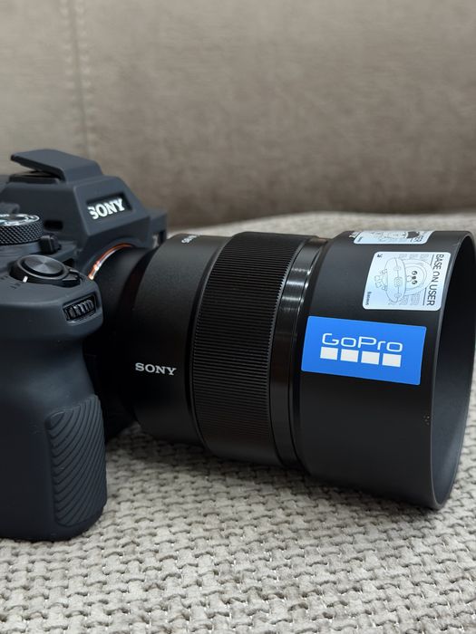 Объектив Sony FE 85mm f/1.8