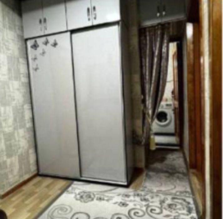 Продаётся 3ёх комнатная на 2ом этаже Юнусабад 18 квл, 77 серия кирпич