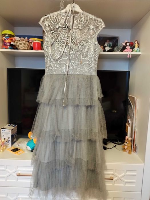 Платье.            .