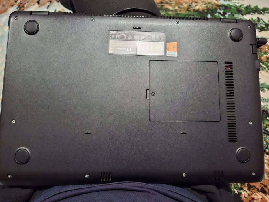 Ноутбук asus vivobook