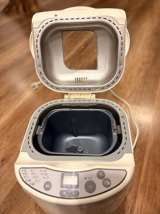 Aparat pentru paine/ Masina de paine