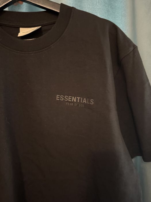 tricou essentials