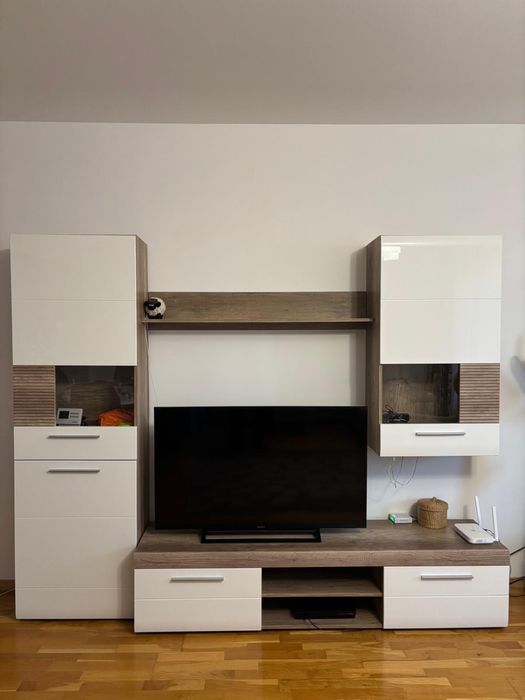 Vand set mobilier living Mobexpert 4 corpuri- alb lucios/stejar sonoma