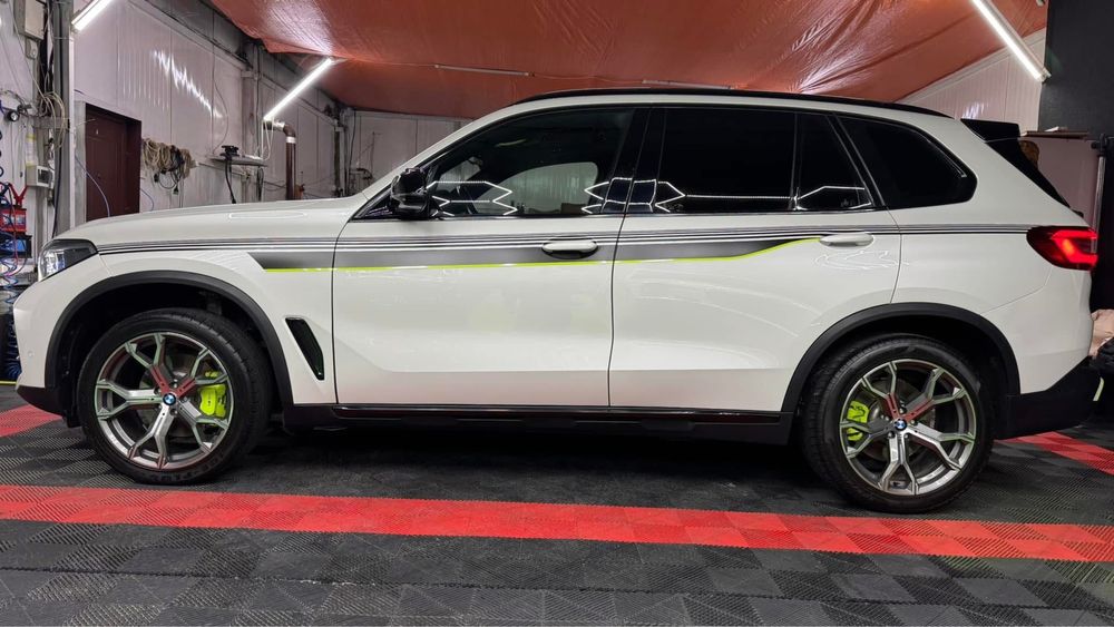 Bmw x5 G05 variante cu Tesla