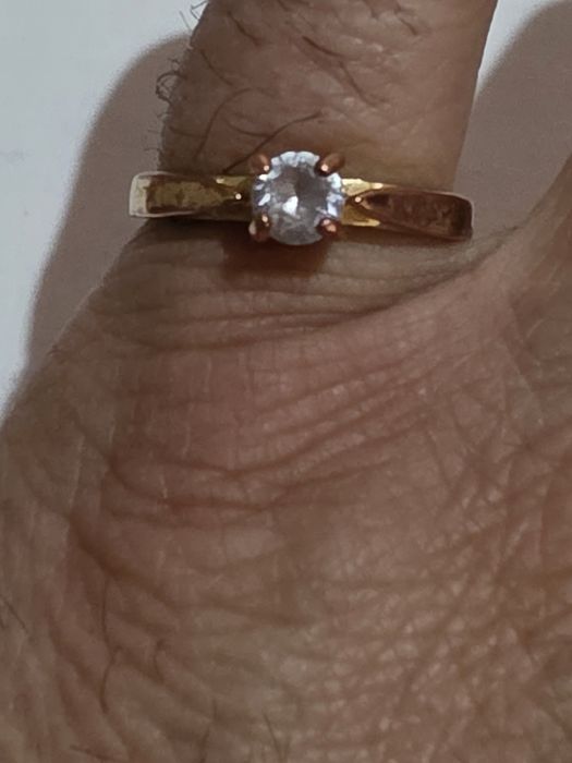 Срочна прадаётся колцо