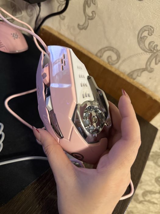 Продам клавиатуру, проводную, 100%