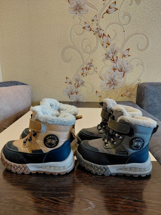 Продам детские зимние ботинки