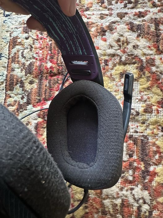 gaming cu fir Logitech G335