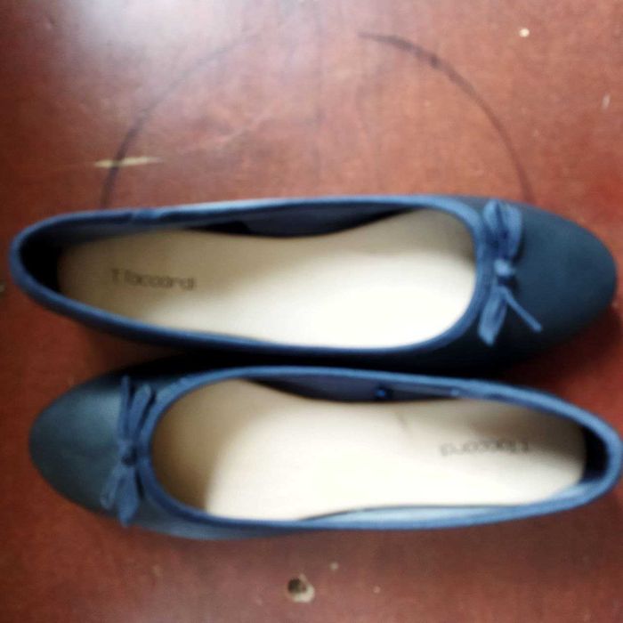 Кожаные туфли балетки.