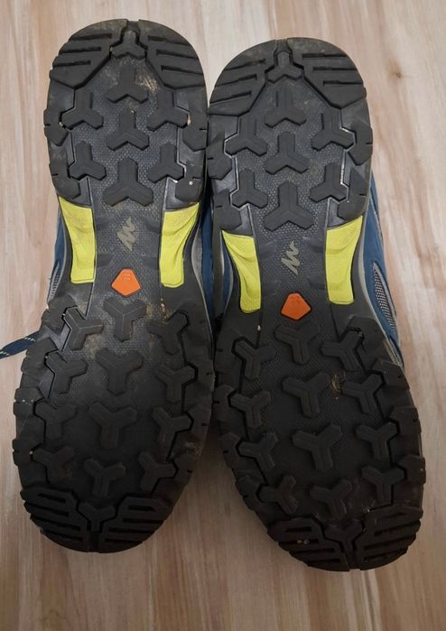 Ботинки горные Quechua MH-100