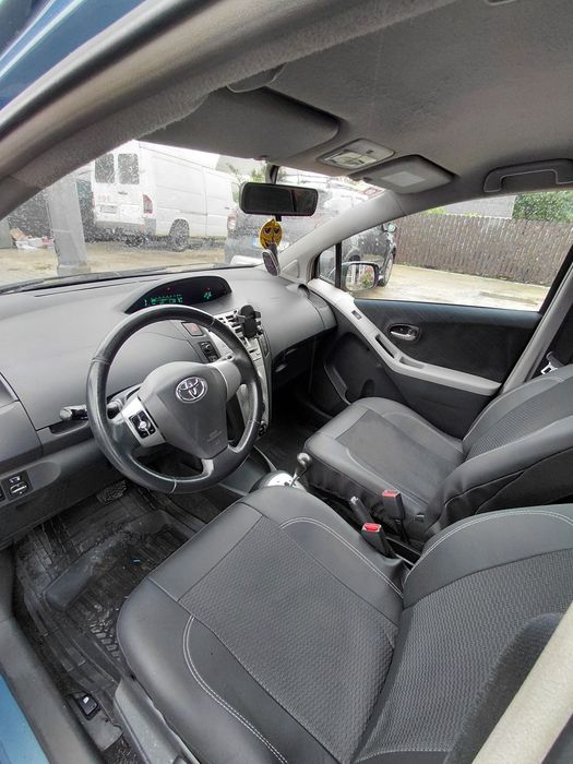 Toyota Yaris Automata ,stare impecabila mecanic si estetic !
