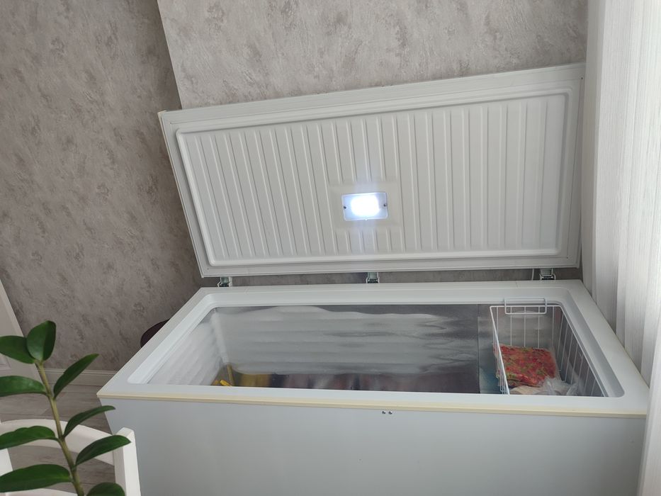 Продам морозильник