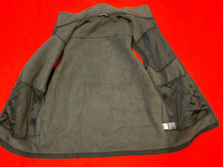 The north face-оригинален елек 50-52л