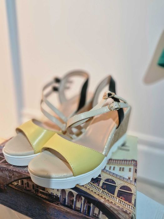 Босоножки Женская обувь