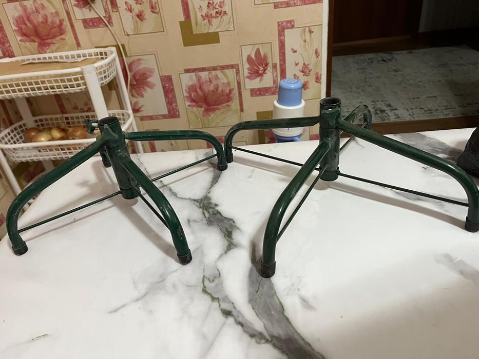 Ёлка Продам подставки для Ёлки