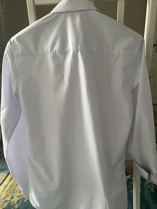 Продам белый рубашку