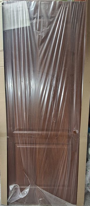 Продам двери 90 новые