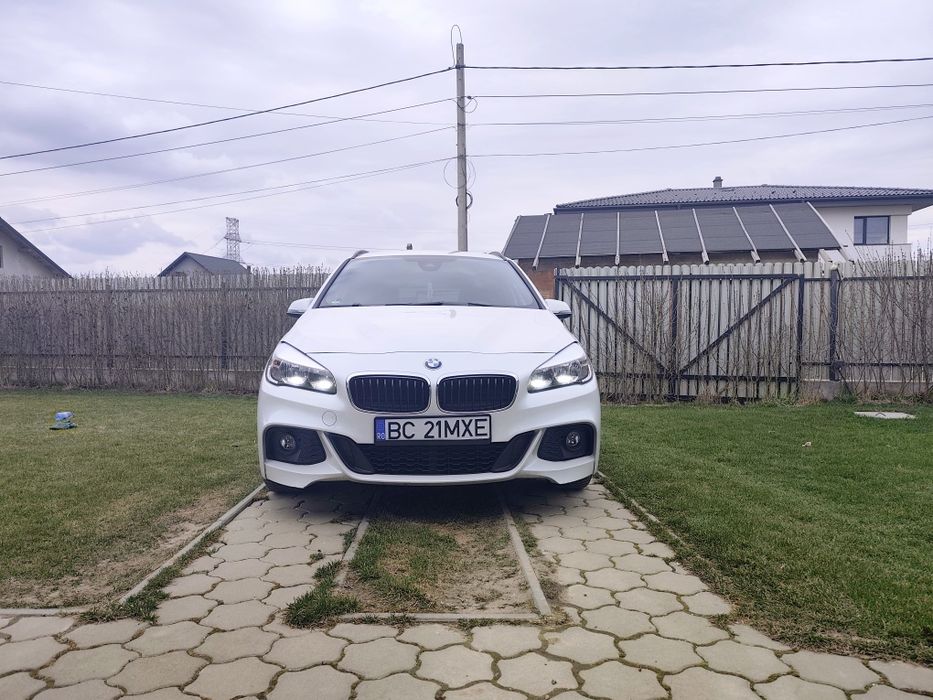 BMW 216 D mașina de familie