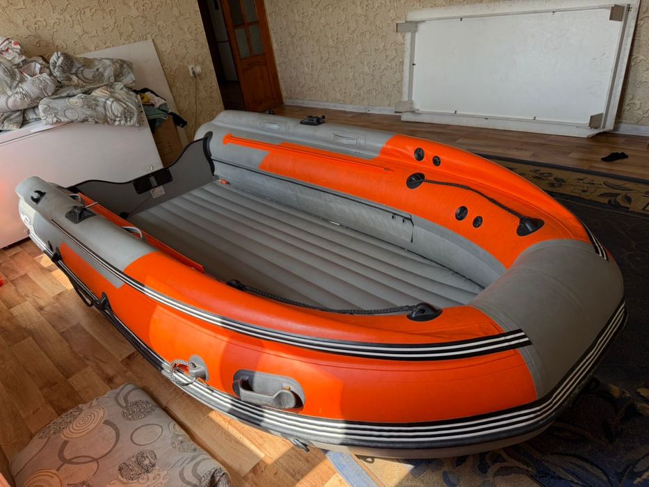 Лодка надувная Reef
