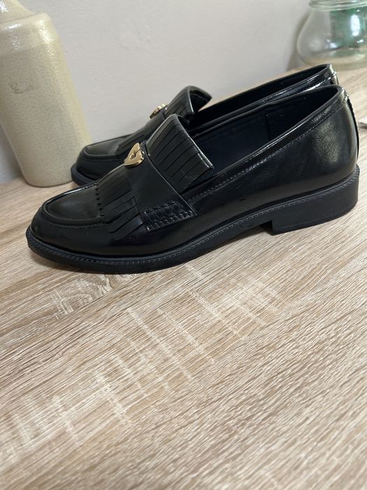 Черни есенни мокасини