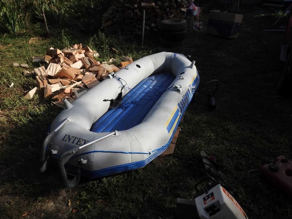 Intex Seahawk II - ideala pentru pescuit