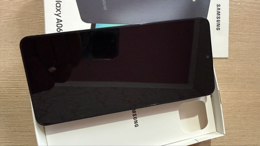 Samsung Galaxy A06 4/64 черный