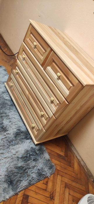 Холна маса, диван, скрин, нощни шкафчета, кутия за ключове