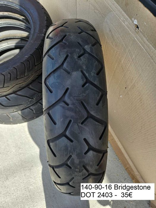 Мото гуми, различни размери.