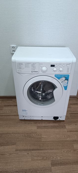Стиральная машина indesit