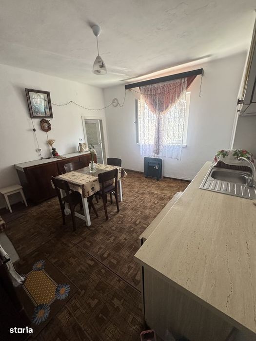 Casa 3 camere Str Penteleu