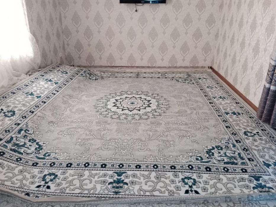 Янги гилам сотилади