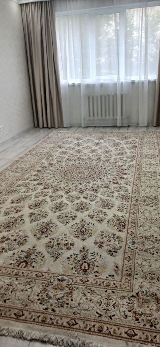 Продам ковёр 5 /2.5 м