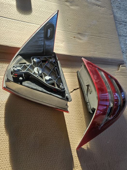 Lampa stop pe aripa dreapta stânga Mercedes-Benz C-Class W203/S203/CL2