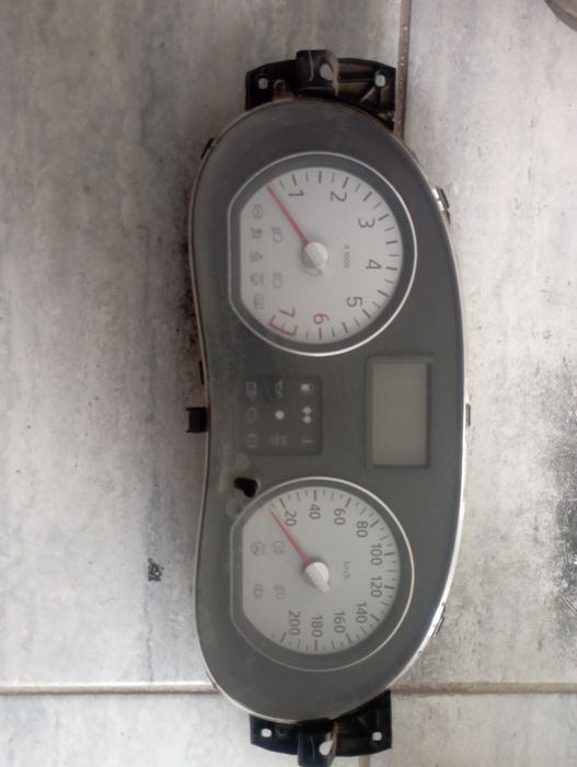 Ceasuri Bord Dacia Logan