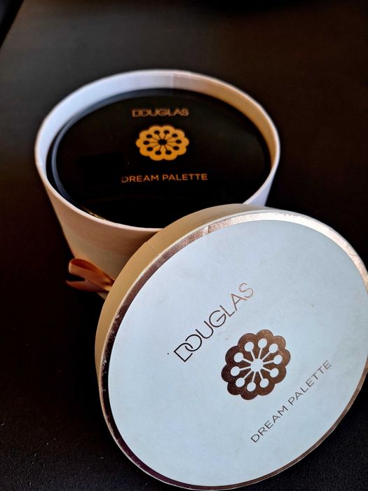 Dream palette DOUGLAS