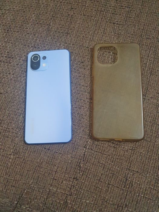 Xiaomi 11 Lire  .