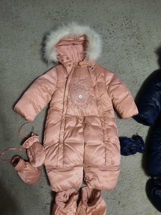 Продам зимние комбинезоны