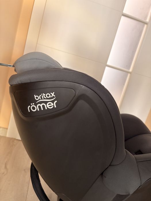 Стопче за кола Britax Romer DUALFIX2 R с Isofix система
