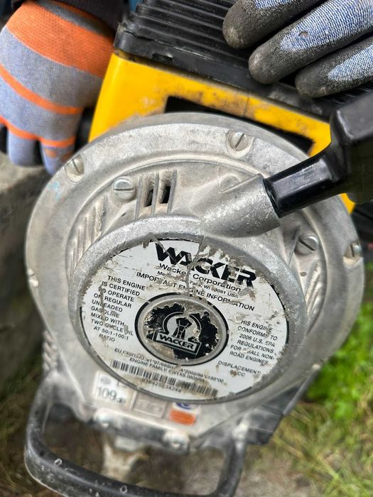 Picamer / Picon / Ciocan demolator Wacker BH23 pe benzina