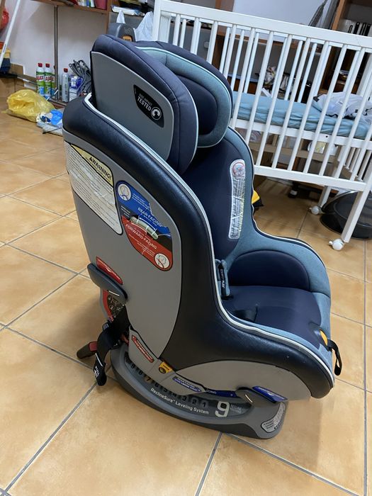 Scaun auto copil Chicco NextFit Zip-IX- ISOFIX, stare foarte buna