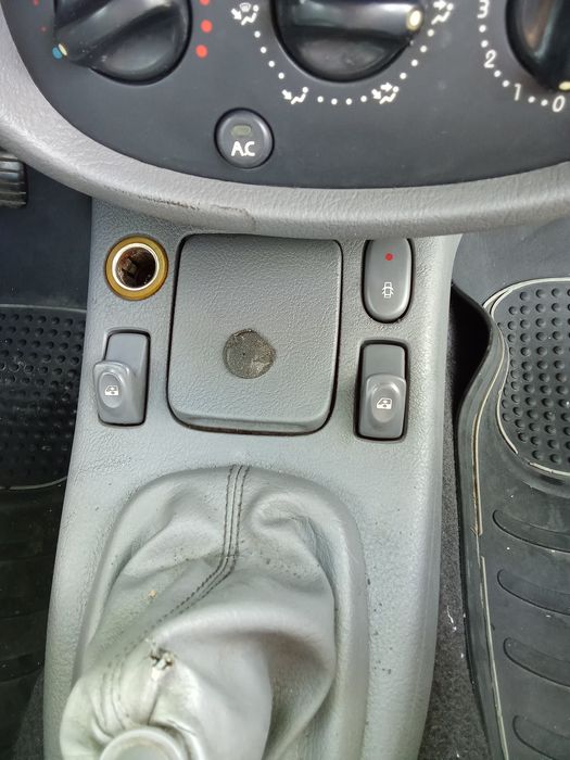 De vanzare renault 1.4 16 valve